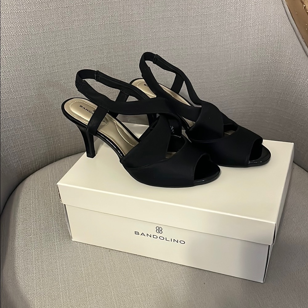 Bandolino Black Heels Classic Slingback Design
